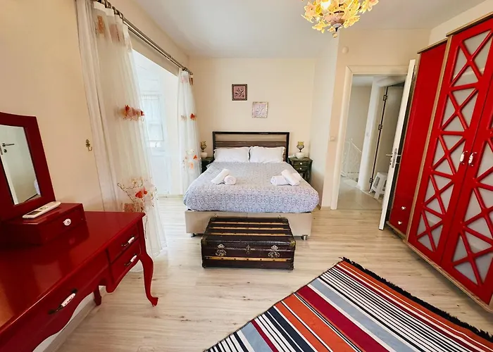 Evalacati-Villa Palma-Netflix Joy Чешме