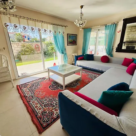 Evalacati-villa Palma-soemineli- Kis Duezeninde Villa Cesme