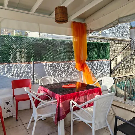 Evalacati-Villa Palma-Tatil Rüyası Villa Çeşme